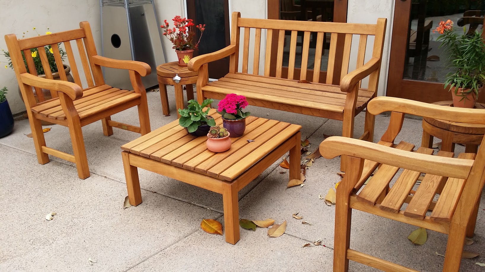Outdoor teak furniture