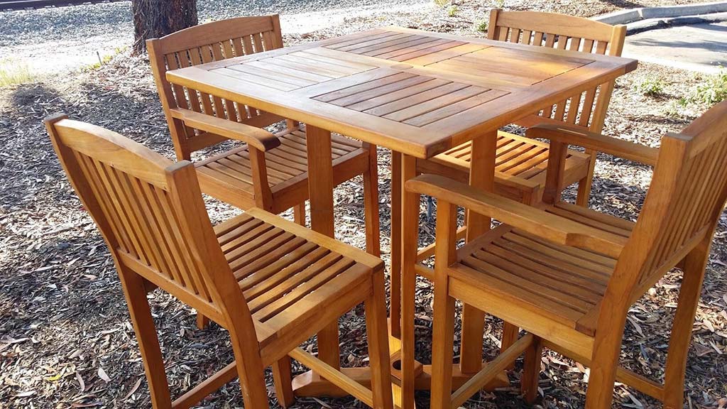 Why Teak Oil Can Be Harmful For Your Furniture - Do I Need To Oil My Outdoor Teak Furniture