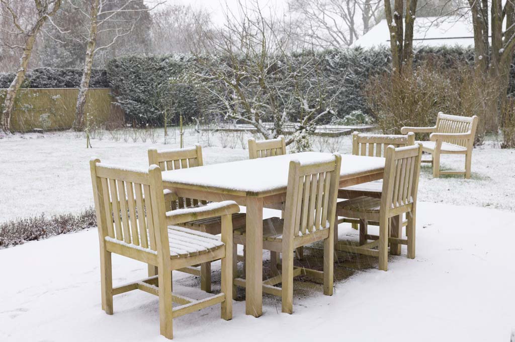 how to store teak furniture for the winter