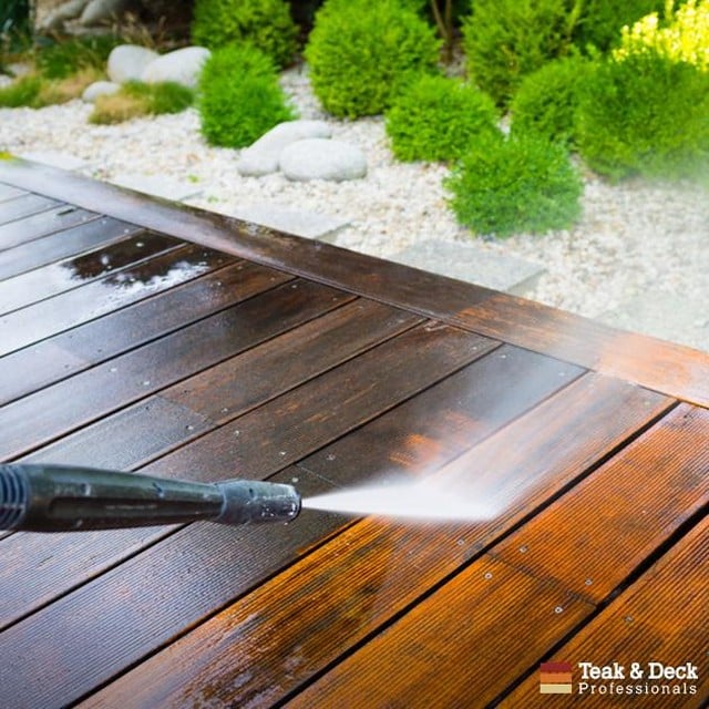 4 Tips For How To Protect Teak Outdoor Furniture Deck Professionals - Do I Need To Oil My Outdoor Teak Furniture